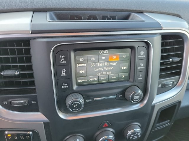 2016 RAM 1500 SLT