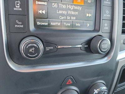 2016 RAM 1500 SLT