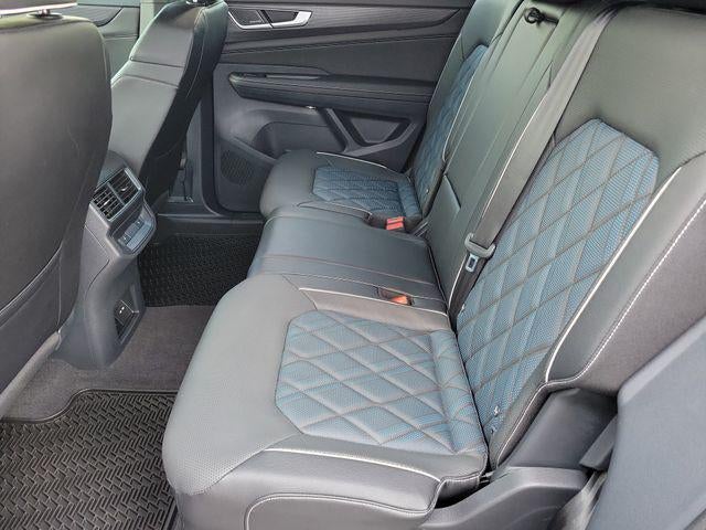 2024 Volkswagen Atlas Cross Sport 2.0T SEL Premium R-Line