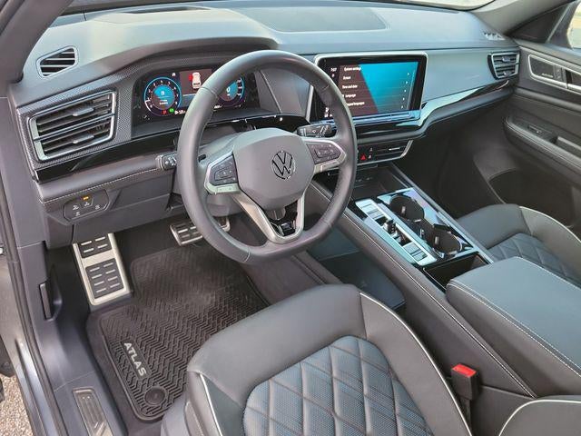 2024 Volkswagen Atlas Cross Sport 2.0T SEL Premium R-Line