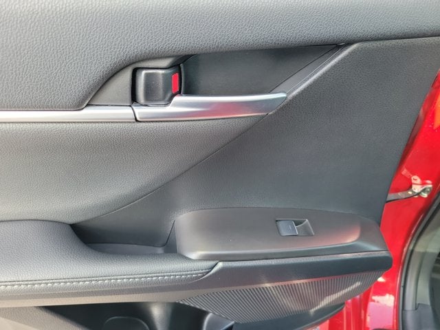 2023 Toyota Camry Hybrid XLE