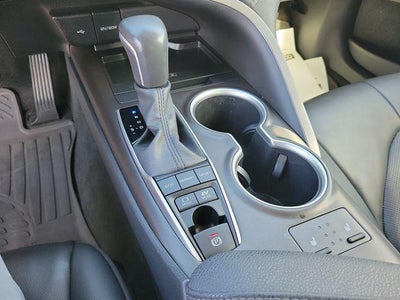 2023 Toyota Camry Hybrid XLE