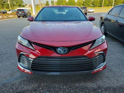 2023 Toyota Camry Hybrid XLE