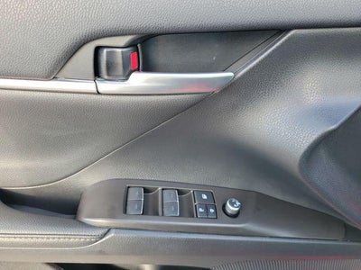 2023 Toyota Camry Hybrid XLE