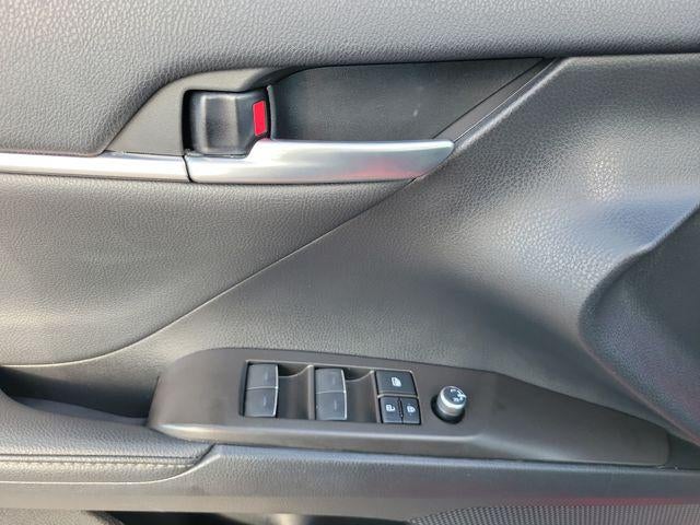 2023 Toyota Camry Hybrid XLE