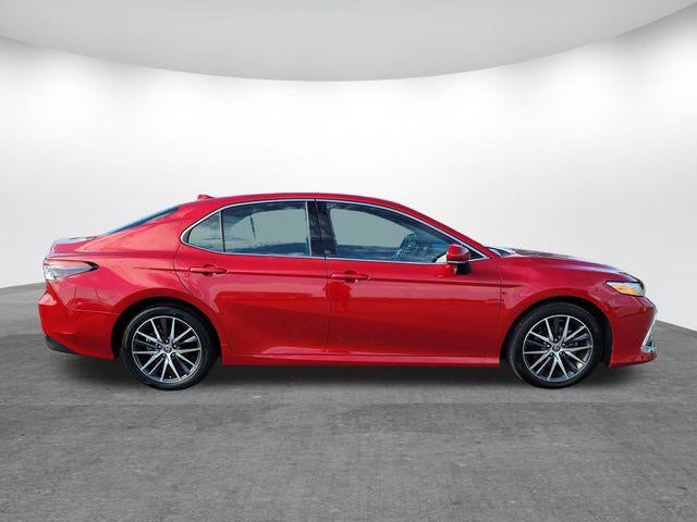 2023 Toyota Camry Hybrid XLE