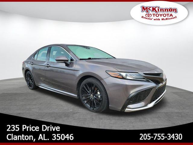 2022 Toyota Camry Hybrid XSE