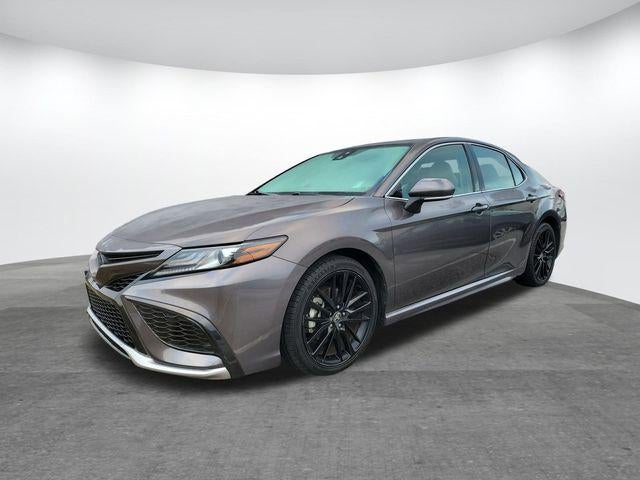 2022 Toyota Camry Hybrid XSE