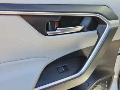 2023 Toyota RAV4 Hybrid XLE Premium