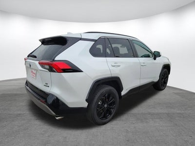 2024 Toyota RAV4 Hybrid SE