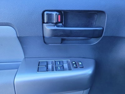 2022 Toyota Sequoia SR5