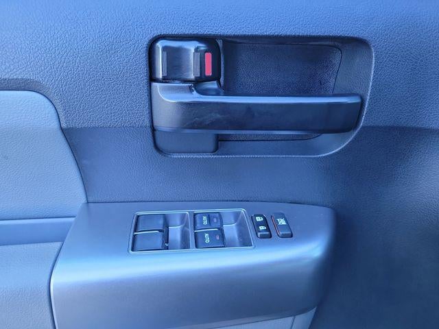 2022 Toyota Sequoia SR5