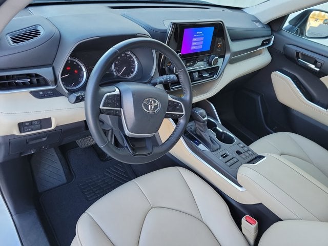 2023 Toyota Highlander XLE