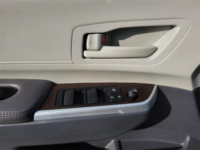 2022 Toyota Sienna LE