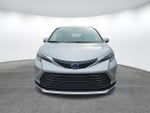 2025 Toyota Sienna LE