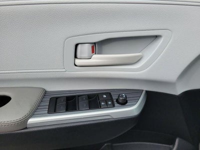 2025 Toyota Sienna LE