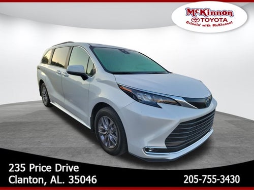 2024 Toyota Sienna XLE