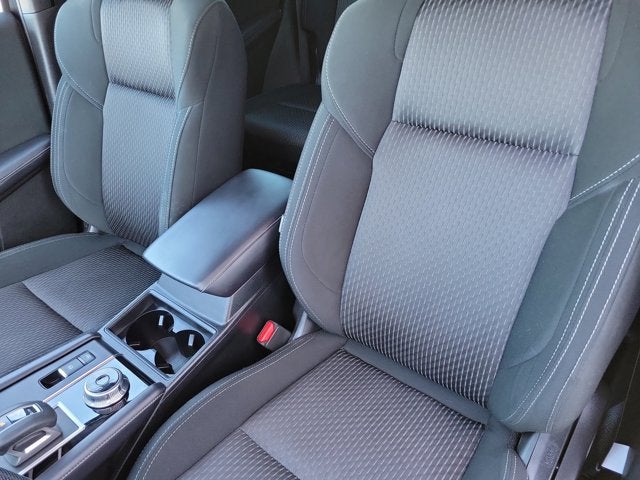2023 Mitsubishi Outlander ES