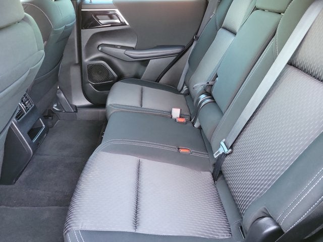 2023 Mitsubishi Outlander ES