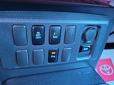 2008 Toyota FJ Cruiser Base