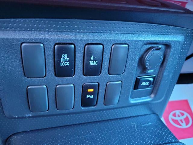 2008 Toyota FJ Cruiser Base