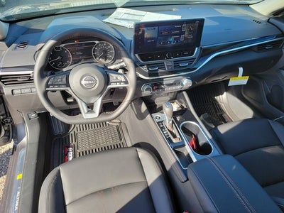 2025 Nissan Altima SR