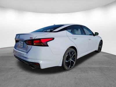 2025 Nissan Altima SR