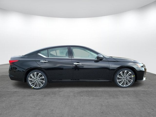 2025 Nissan Altima SL