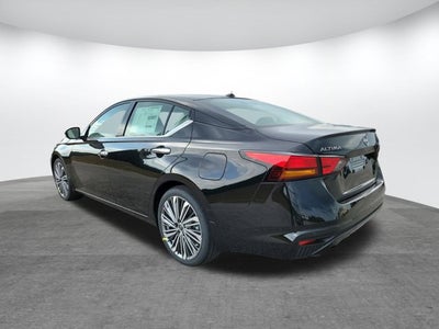 2025 Nissan Altima SL