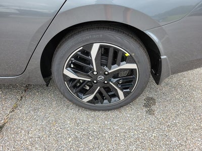 2025 Nissan Versa SR