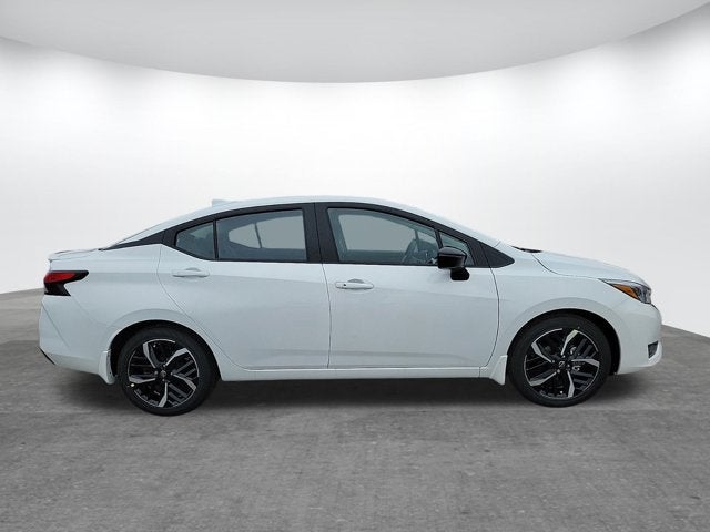 2025 Nissan Versa SR