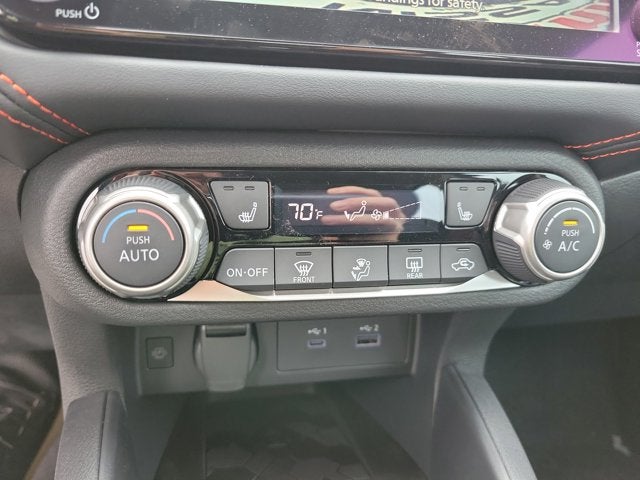 2025 Nissan Versa SR