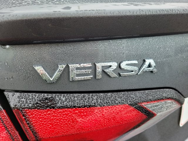 2025 Nissan Versa SR