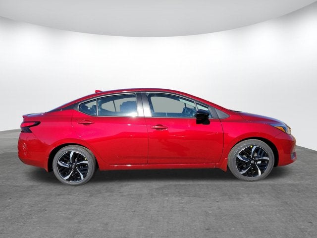 2025 Nissan Versa SR