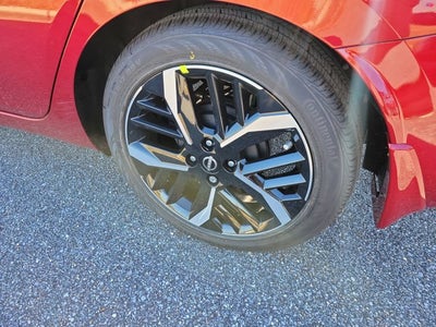 2025 Nissan Versa SR