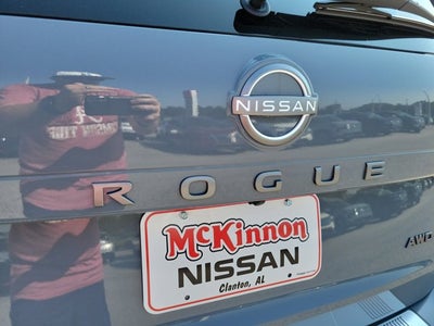 2026 Nissan Rogue SV