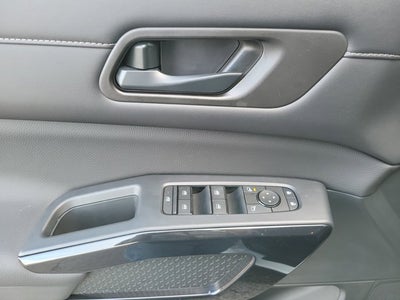 2026 Nissan Pathfinder S