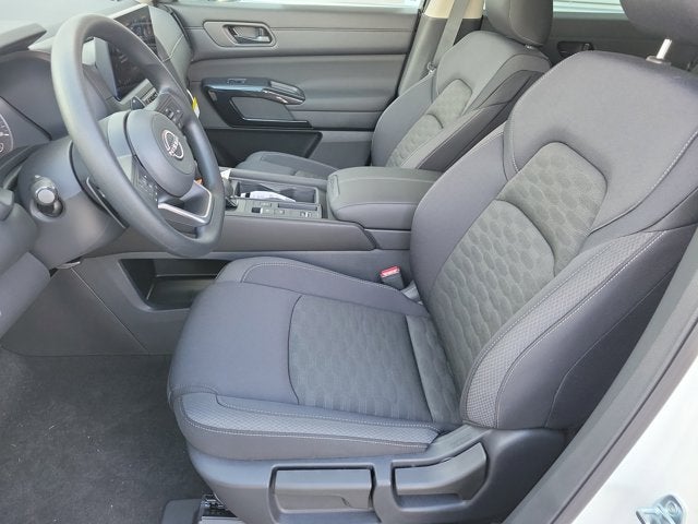 2026 Nissan Pathfinder S