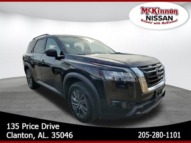 2024 Nissan Pathfinder SV