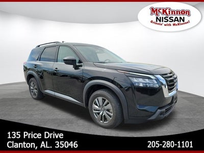 2024 Nissan Pathfinder SV