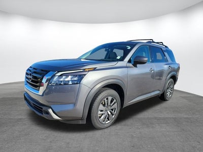 2023 Nissan Pathfinder SV