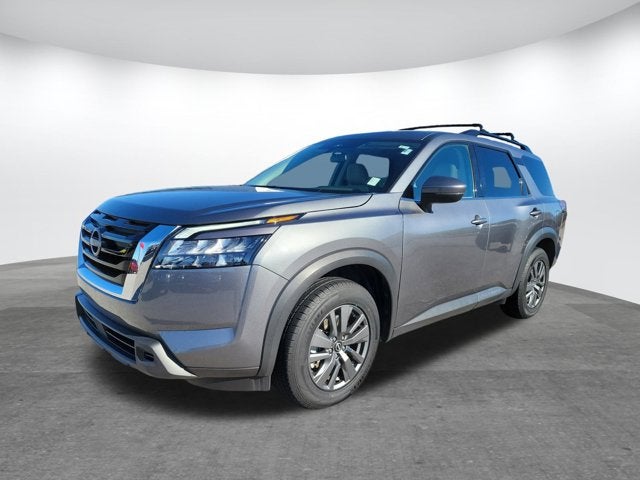 2023 Nissan Pathfinder SV