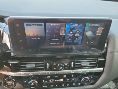 2026 Nissan Pathfinder SL