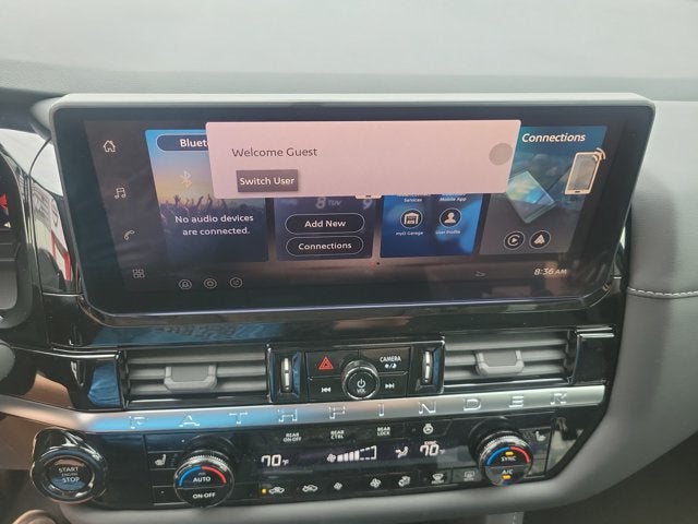 2026 Nissan Pathfinder SL