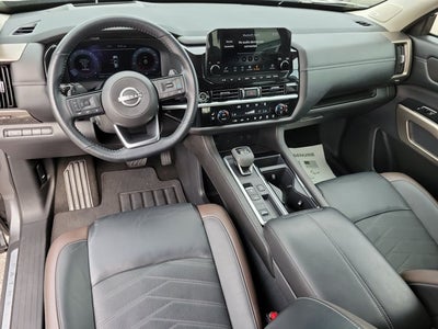 2024 Nissan Pathfinder Platinum