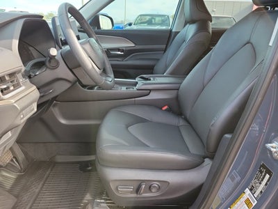 2024 Toyota Grand Highlander Base