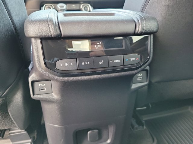 2024 Toyota Grand Highlander Base