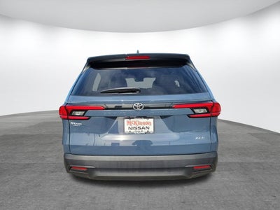 2024 Toyota Grand Highlander Base