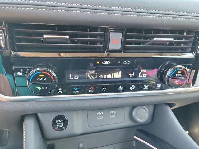 2025 Nissan Rogue Platinum