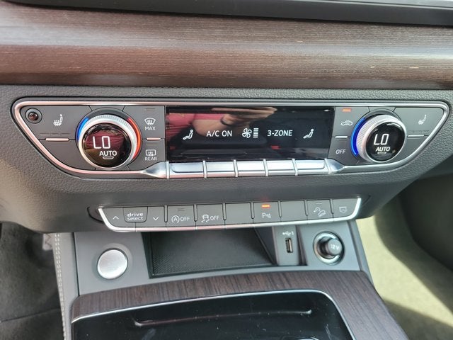 2024 Audi Q5 S line Premium Plus
